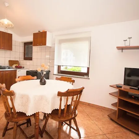 Apartament With Parking Space Baska, Krk - 22414 Baška
