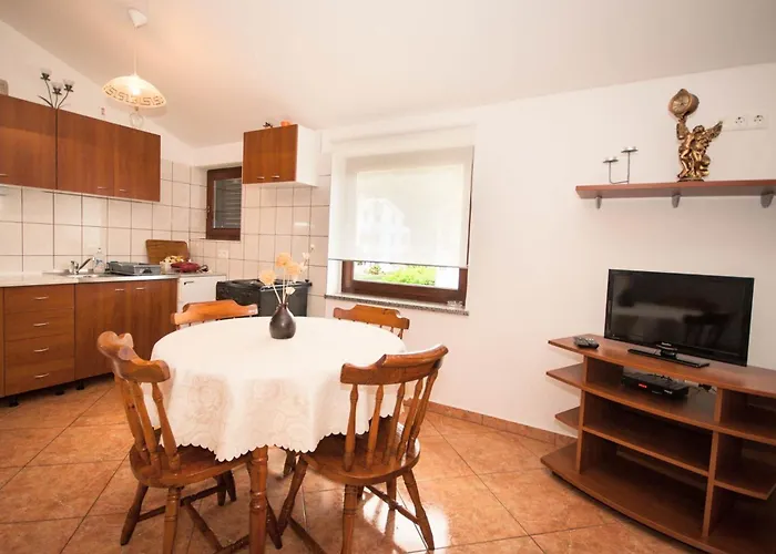 Apartmán With Parking Space Baska, Krk - 22414 Baška