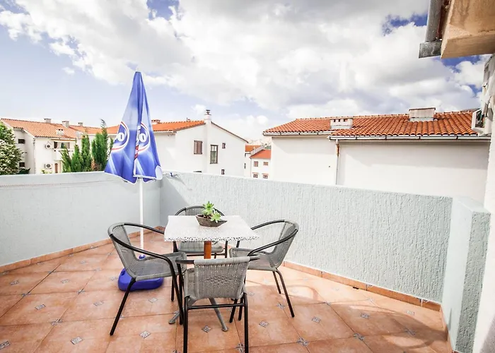 Apartamento With Parking Space Baska, Krk - 22414 Baška