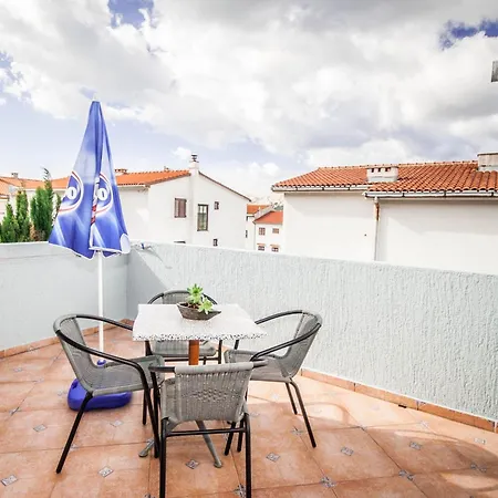 Apartment With A Parking Space Baska, Krk - 22414 Baska (Krk)